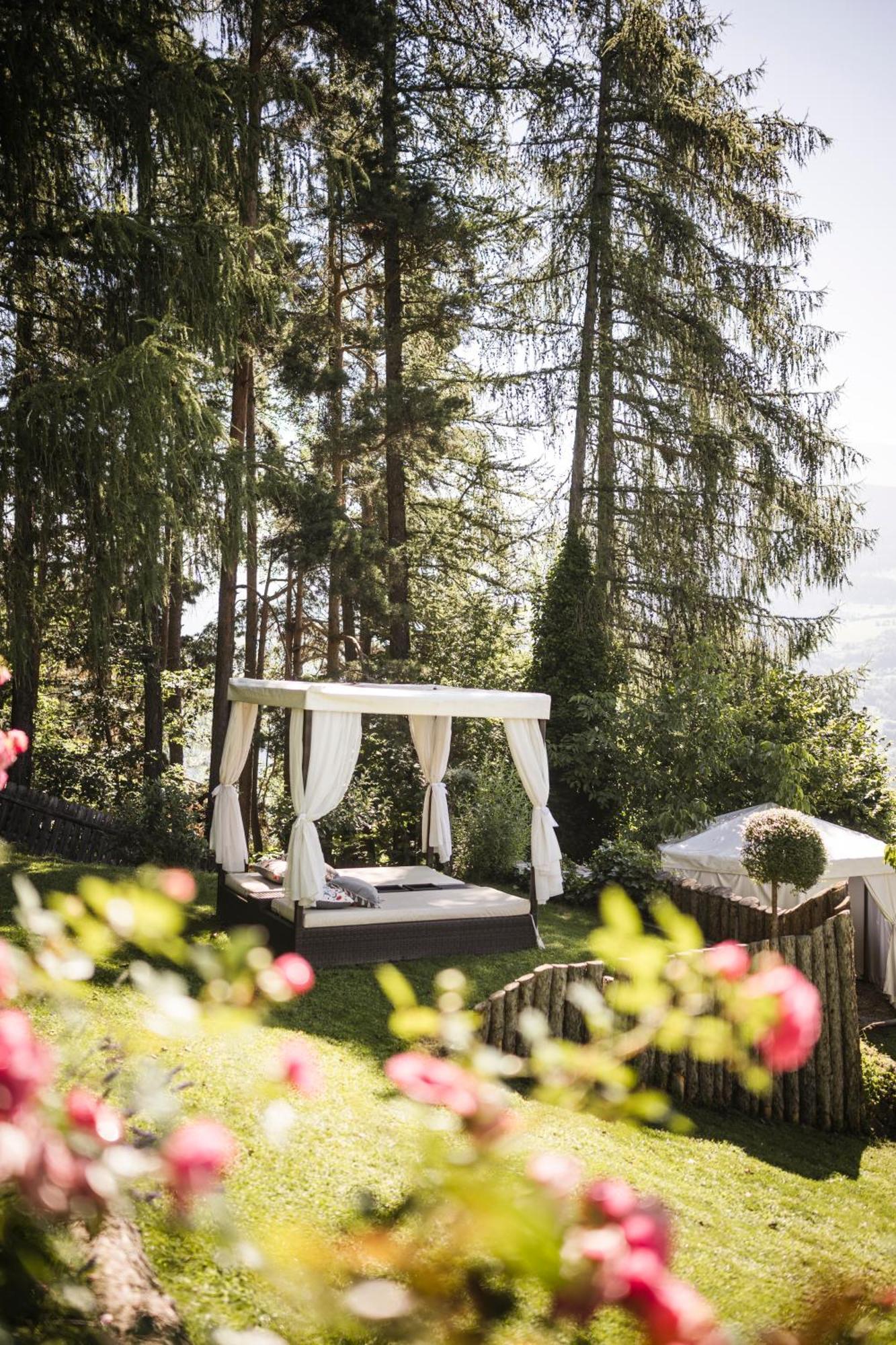 Boutique Pension Erlacher - Adults Only Villandro Bagian luar foto