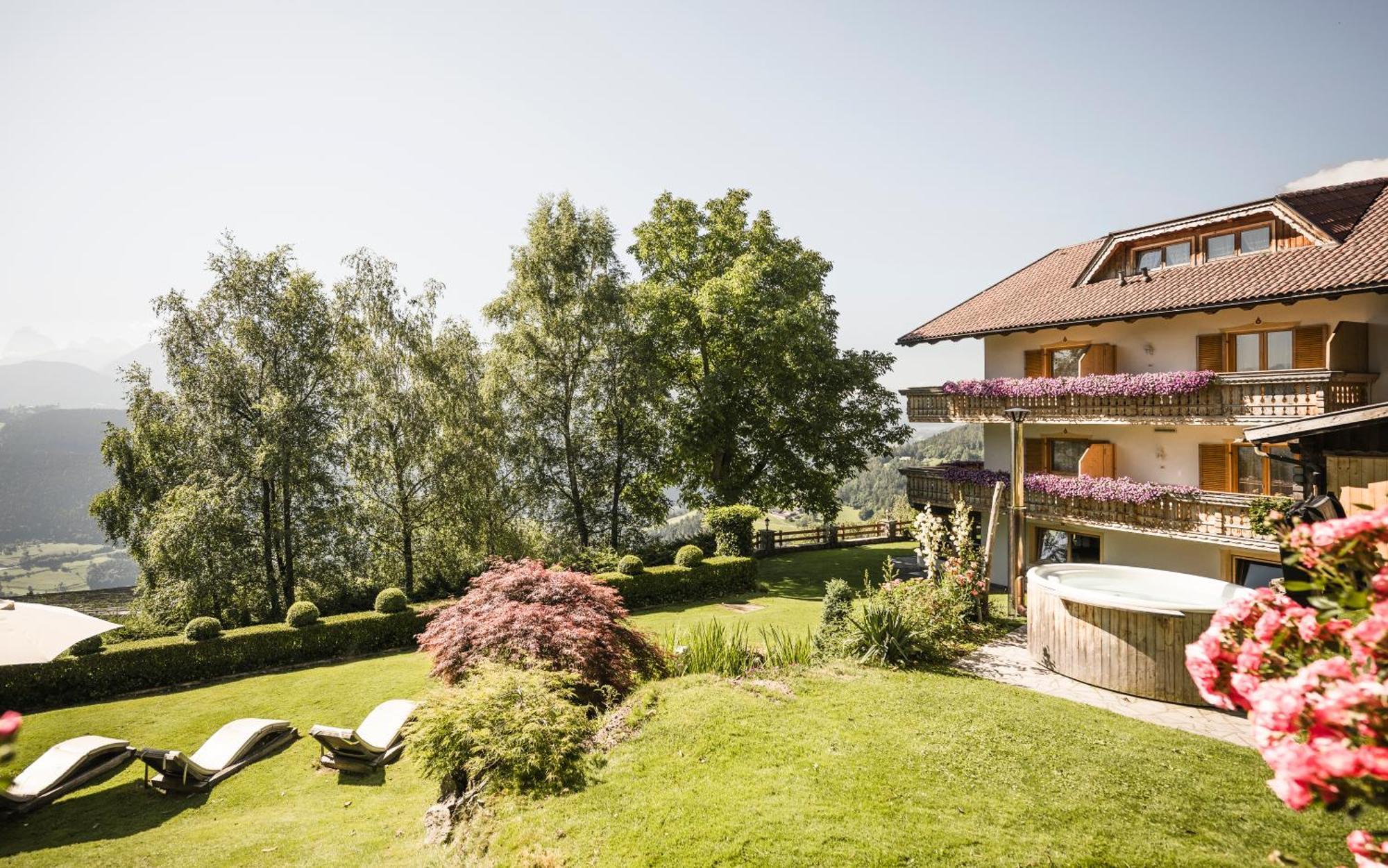 Boutique Pension Erlacher - Adults Only Villandro Bagian luar foto