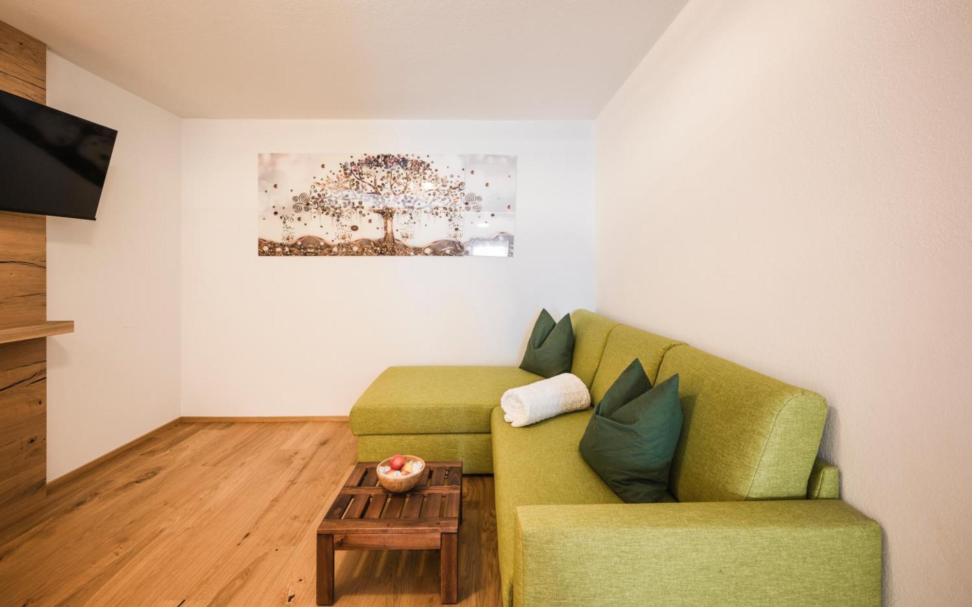 Boutique Pension Erlacher - Adults Only Villandro Bagian luar foto